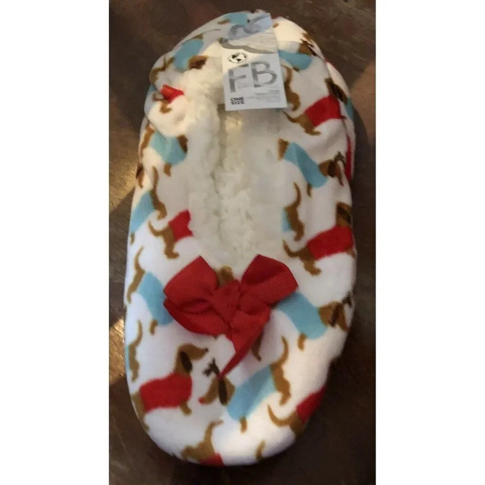 Fuzzy‎ Bubba Rudolf Reindeer Dachshund Dog Slipper Socks With Grips One Size NEW